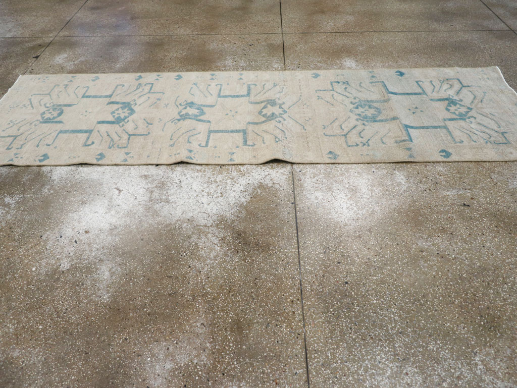 Vintage Persian Malayer Small Runner, No.31888 - Galerie Shabab