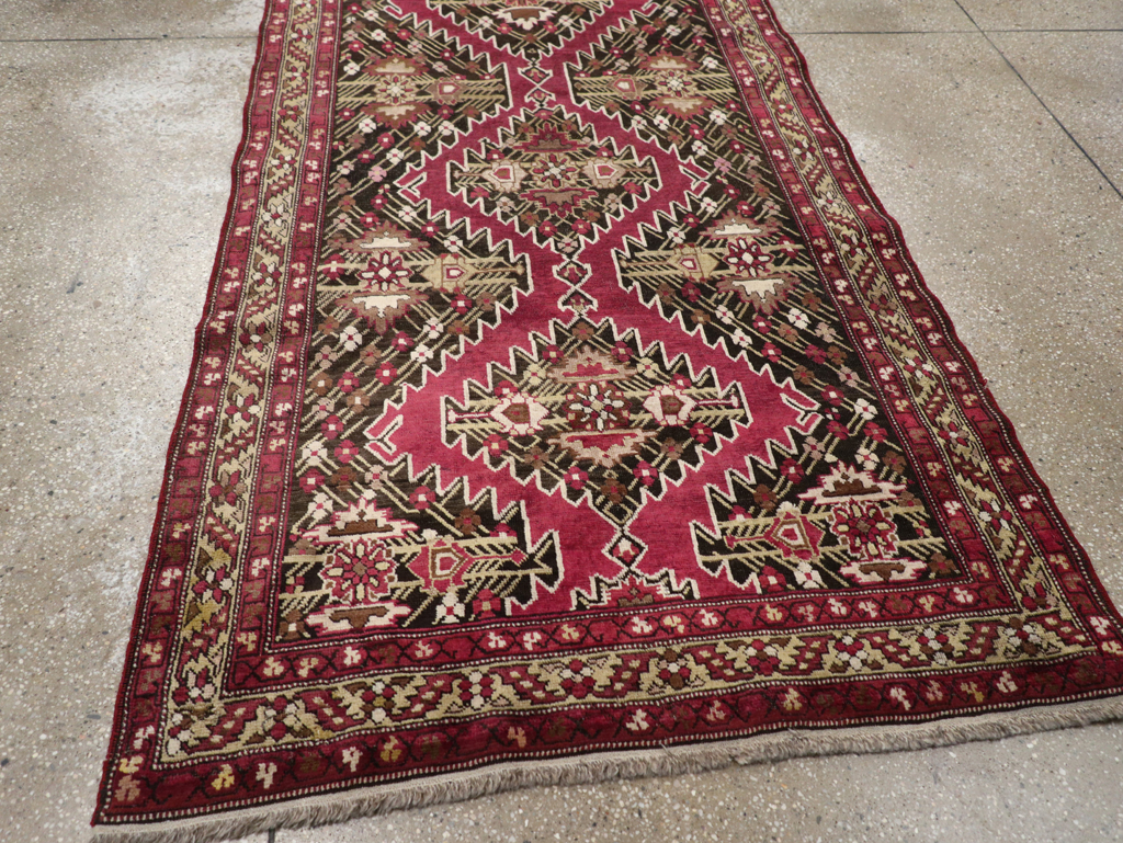 Antique Russian Karabagh Accent Rug, No.31923 - Galerie Shabab
