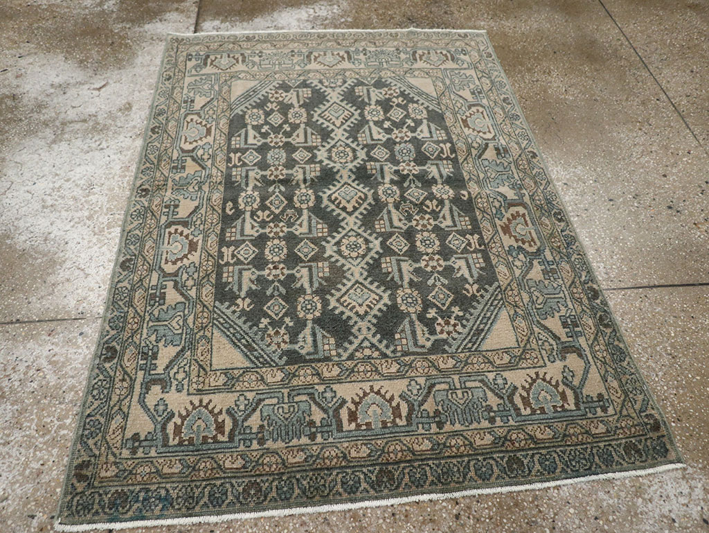 Vintage Persian Malayer Throw Rug, No.31972 - Galerie Shabab