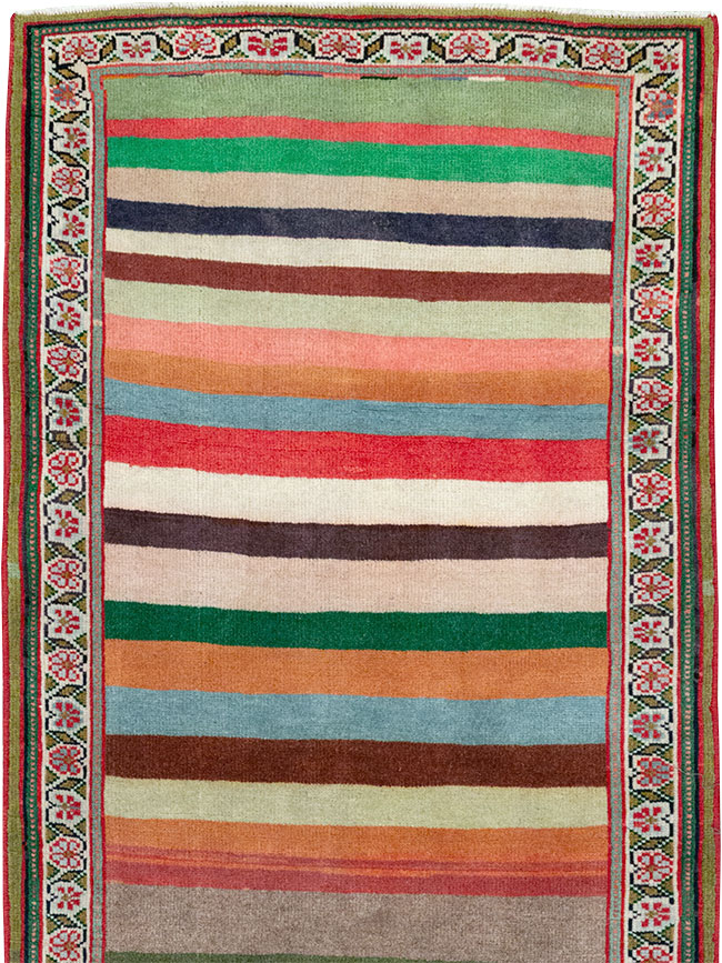 Vintage Persian Mahal Throw Rug, No.31978 - Galerie Shabab