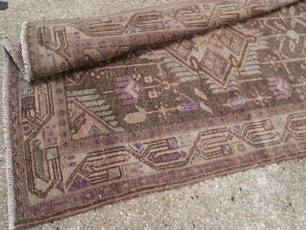 Vintage Persian Malayer Runner, No.31980 - Galerie Shabab