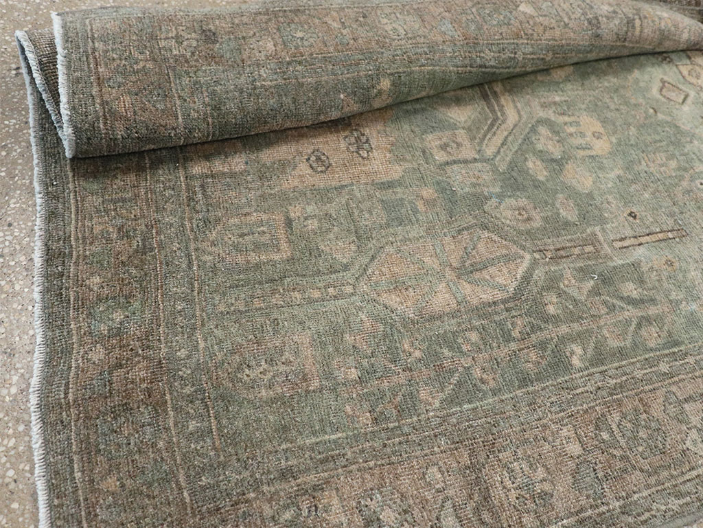 Antique Persian Kurdish Rug, No.31994 - Galerie Shabab