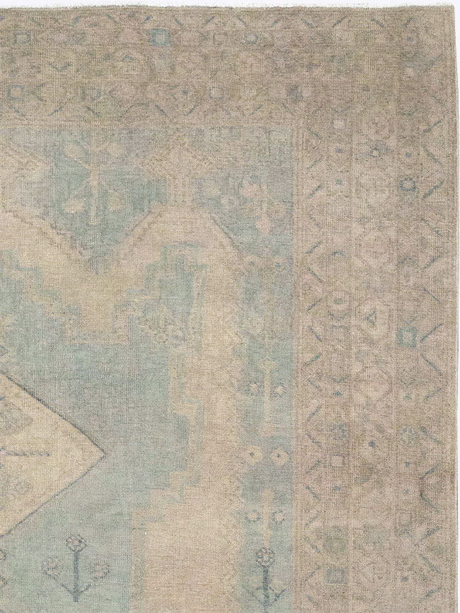 Vintage Persian Afshar Accent Rug, No.32025 - Galerie Shabab