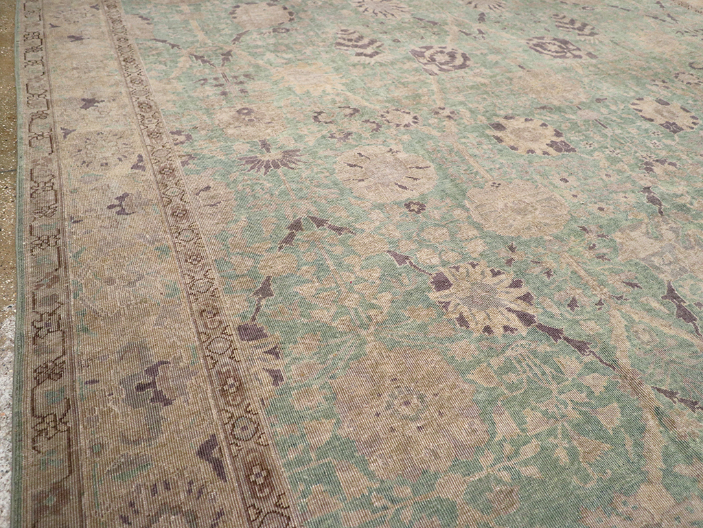 Antique Indian Lahore Oversize Carpet, No.32348 - Galerie Shabab