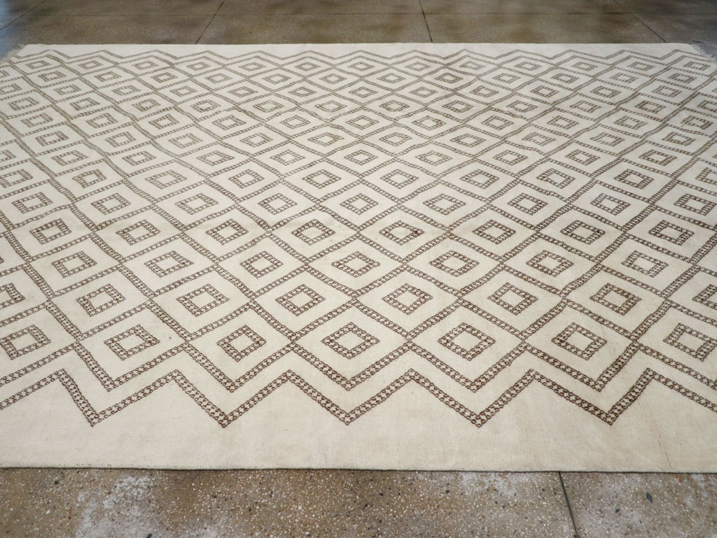 Modern Moroccan Room Size Carpet, No.32349 - Galerie Shabab