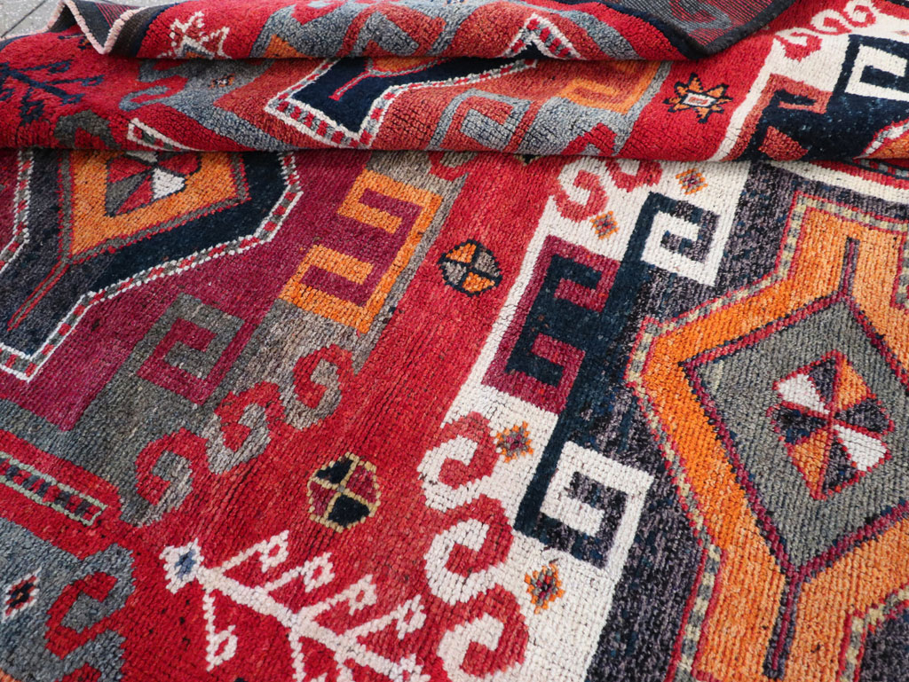 Vintage Turkish Anatolian Square Room Size Carpet, No.32370 - Galerie Shabab