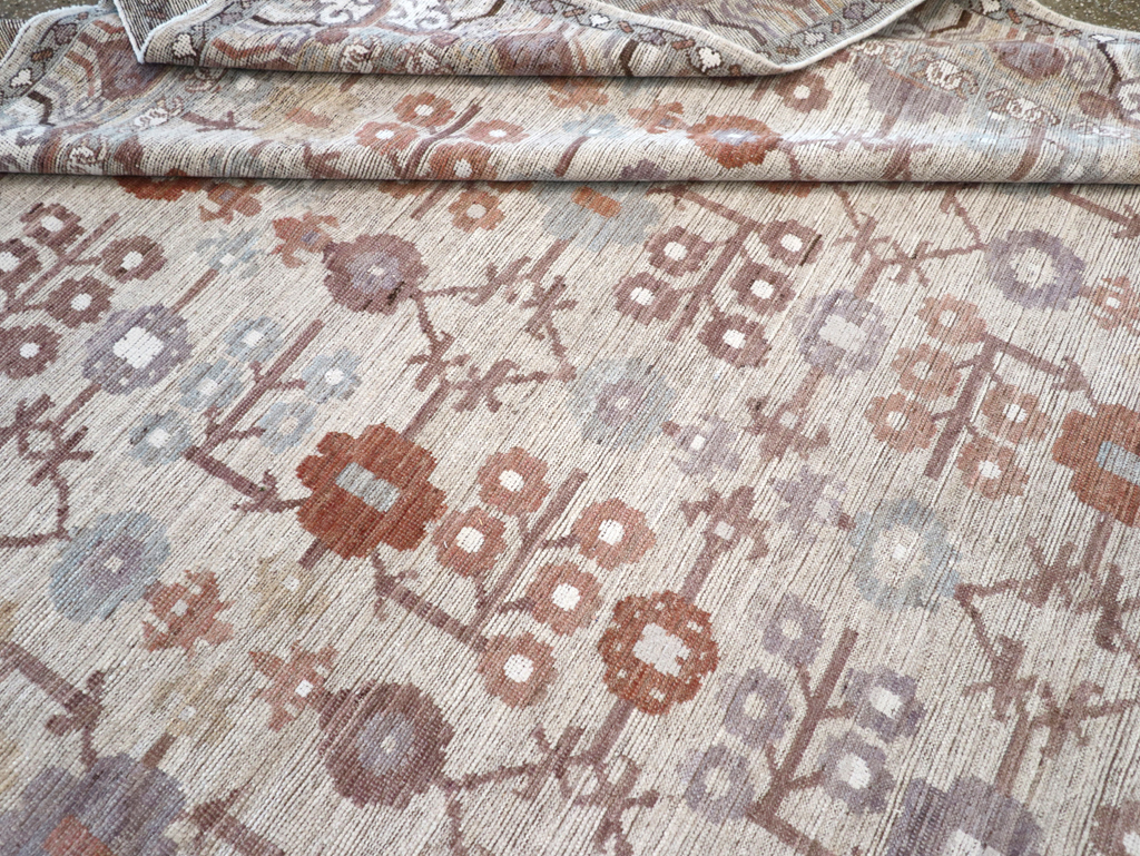 Modern East Turkestan Khotan Room Size Carpet, No.32389 - Galerie Shabab