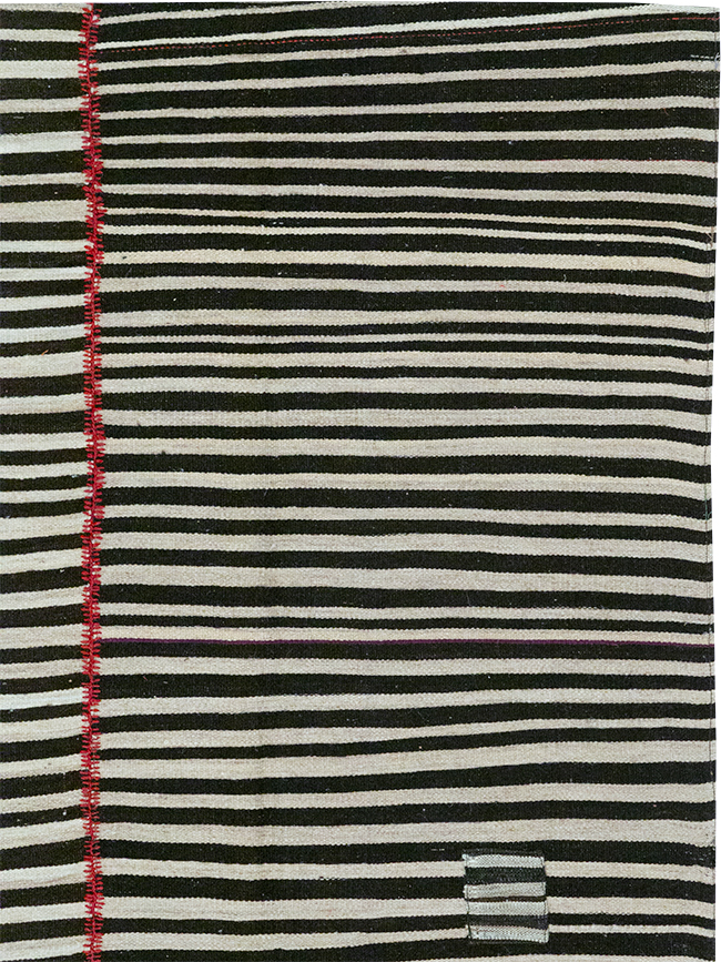 Vintage Persian Flatweave Kilim Accent Carpet, No.32438 - Galerie Shabab