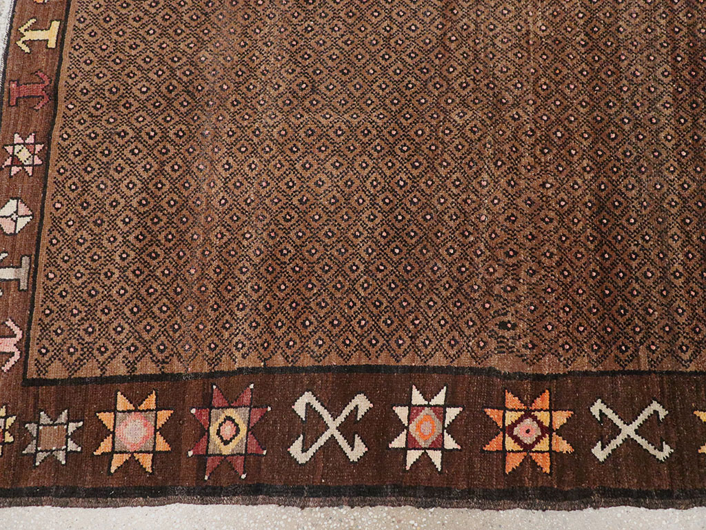 Vintage Turkish Anatolian Room Size Carpet, No.32493 - Galerie Shabab