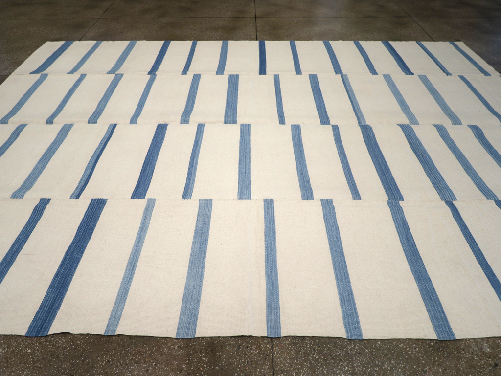 Contemporary Turkish Flatweave Room Size Carpet, No.32542 - Galerie Shabab