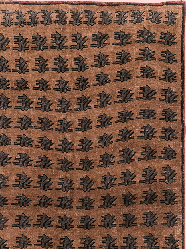 Vintage Turkish Anatolian Room Size Carpet, No.32588 - Galerie Shabab