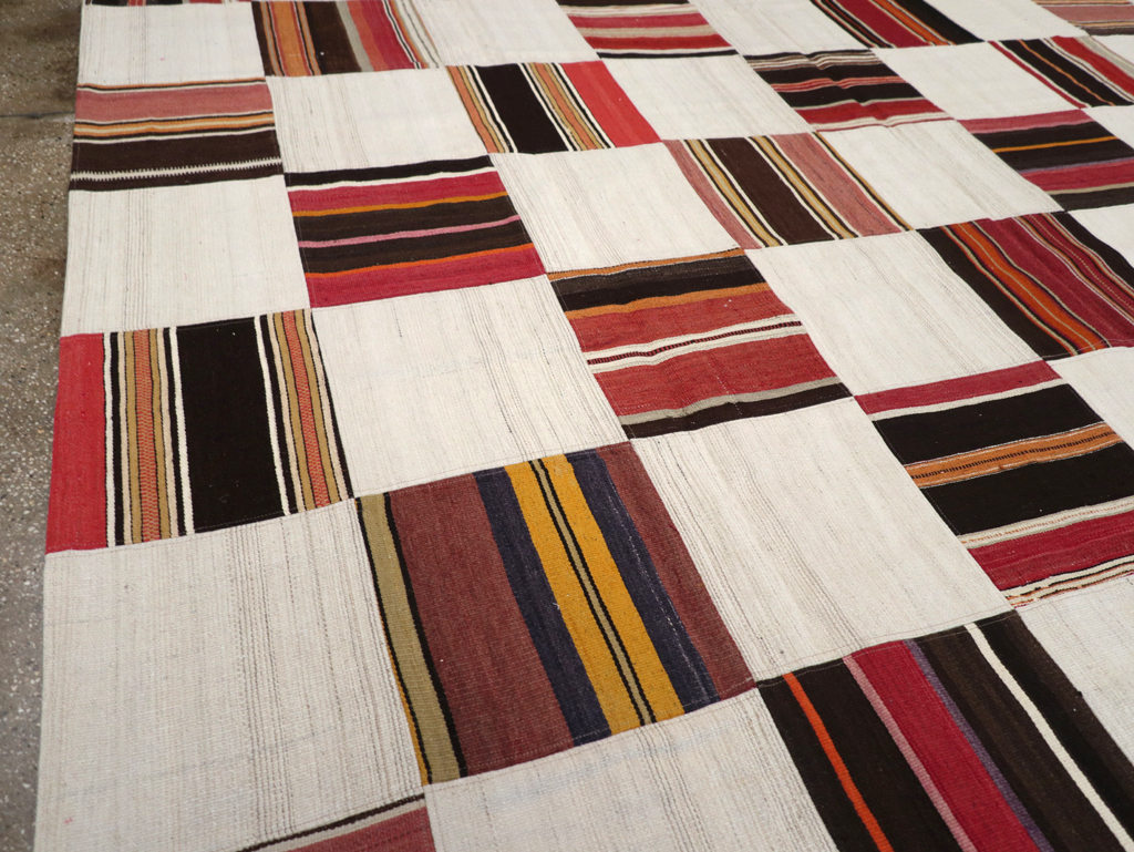 Vintage Inspired Modern Patchwork Kilim, No.32651 - Galerie Shabab