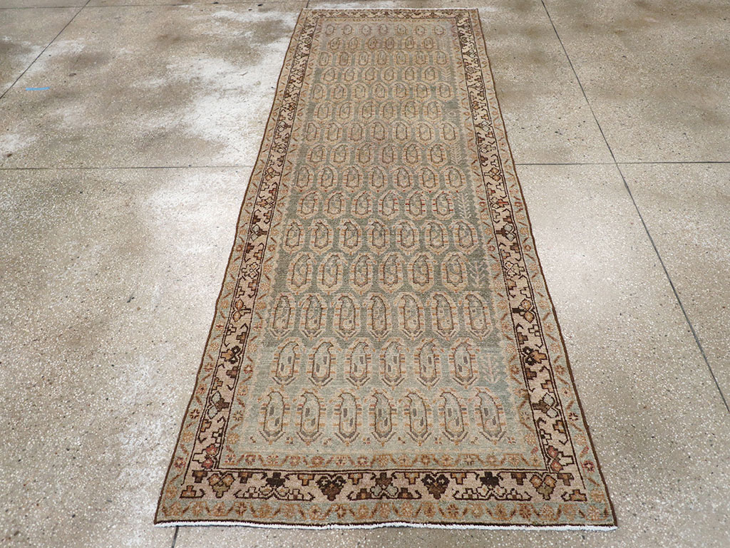 Vintage Persian Malayer Runner, No.32680 - Galerie Shabab
