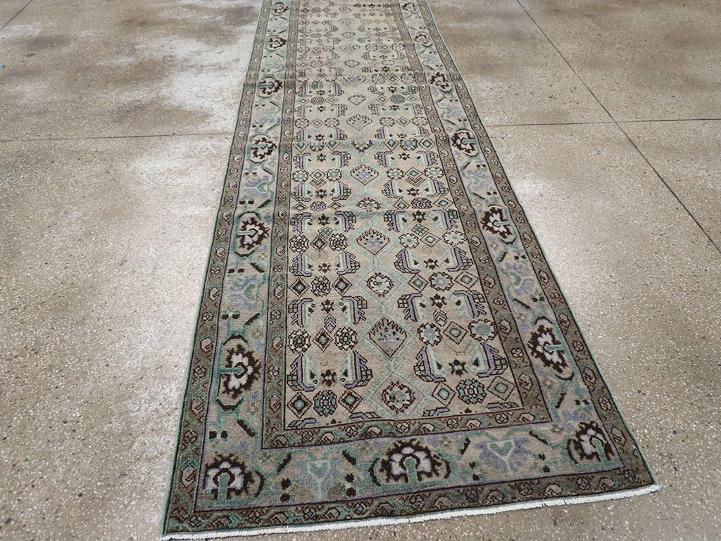 Vintage Persian Malayer Runner, No.32764 - Galerie Shabab