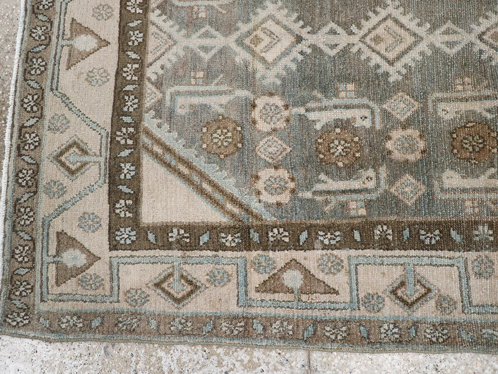 Vintage Persian Malayer Throw Rug, No.32819 - Galerie Shabab