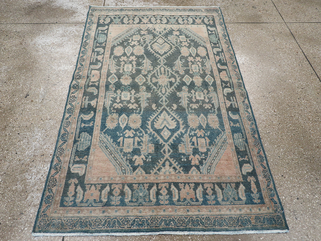 Vintage Persian Malayer Throw Rug, No.32835 - Galerie Shabab