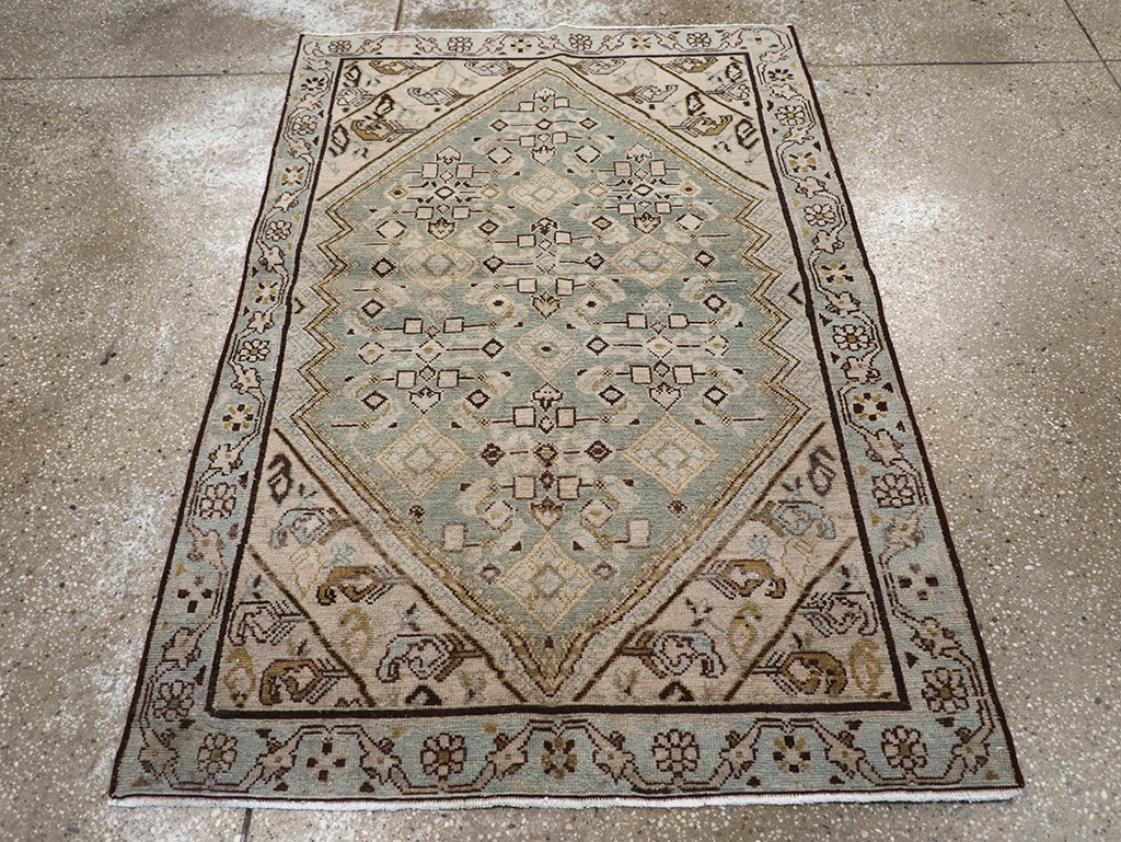 Vintage Persian Malayer Throw Rug, No.32853 - Galerie Shabab