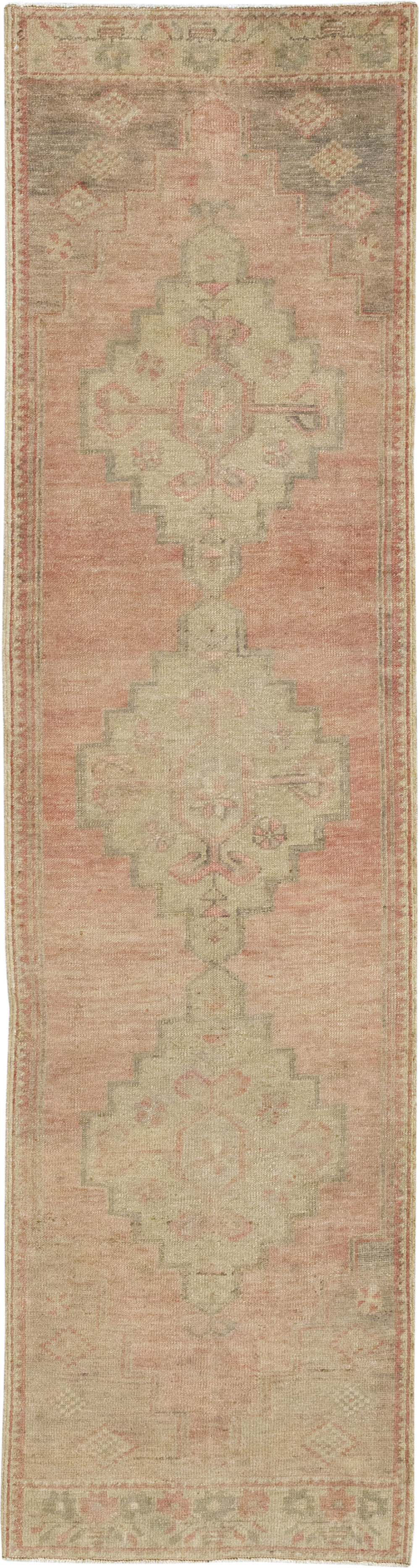 Vintage Turkish Anatolian Runner, No.32984 - Galerie Shabab
