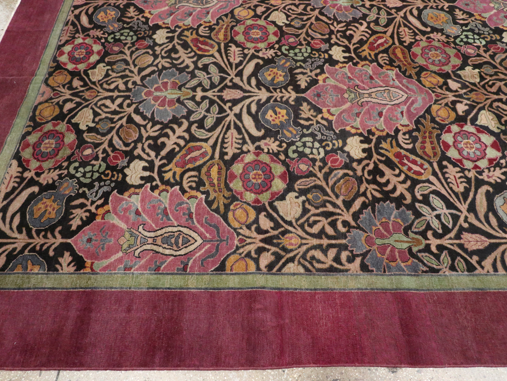 Antique Indian Agra Room Size Carpet, No.33019 - Galerie Shabab