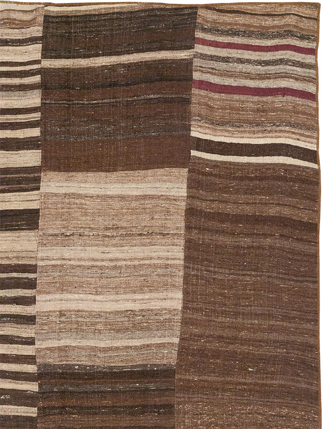 Vintage Turkish Flatweave Kilim Room Size Carpet, No.33069 - Galerie Shabab