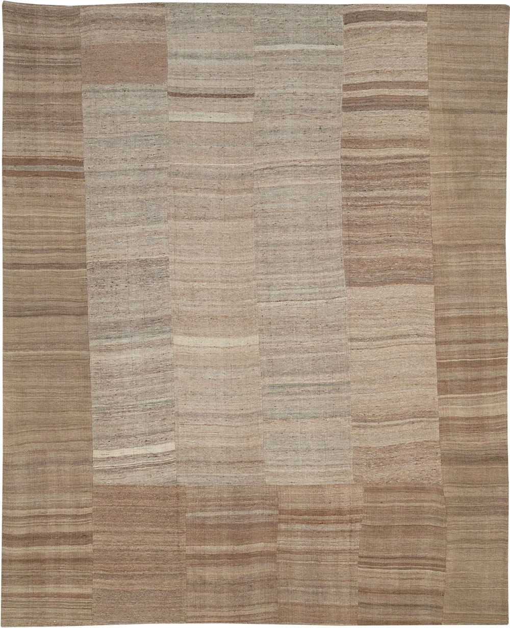 Vintage Turkish Flatweave Kilim Room Size Carpet, No.33074 - Galerie Shabab