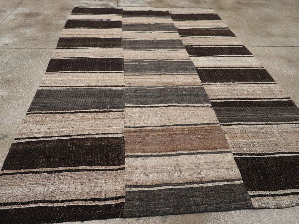 Vintage Turkish Flatweave Kilim Accent Rug, No.33091 - Galerie Shabab