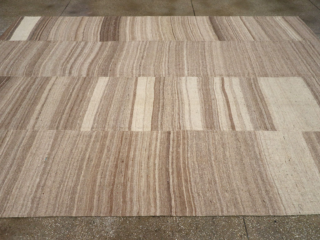 Vintage Turkish Flatweave Kilim Room Size Carpet, No.33099 - Galerie Shabab