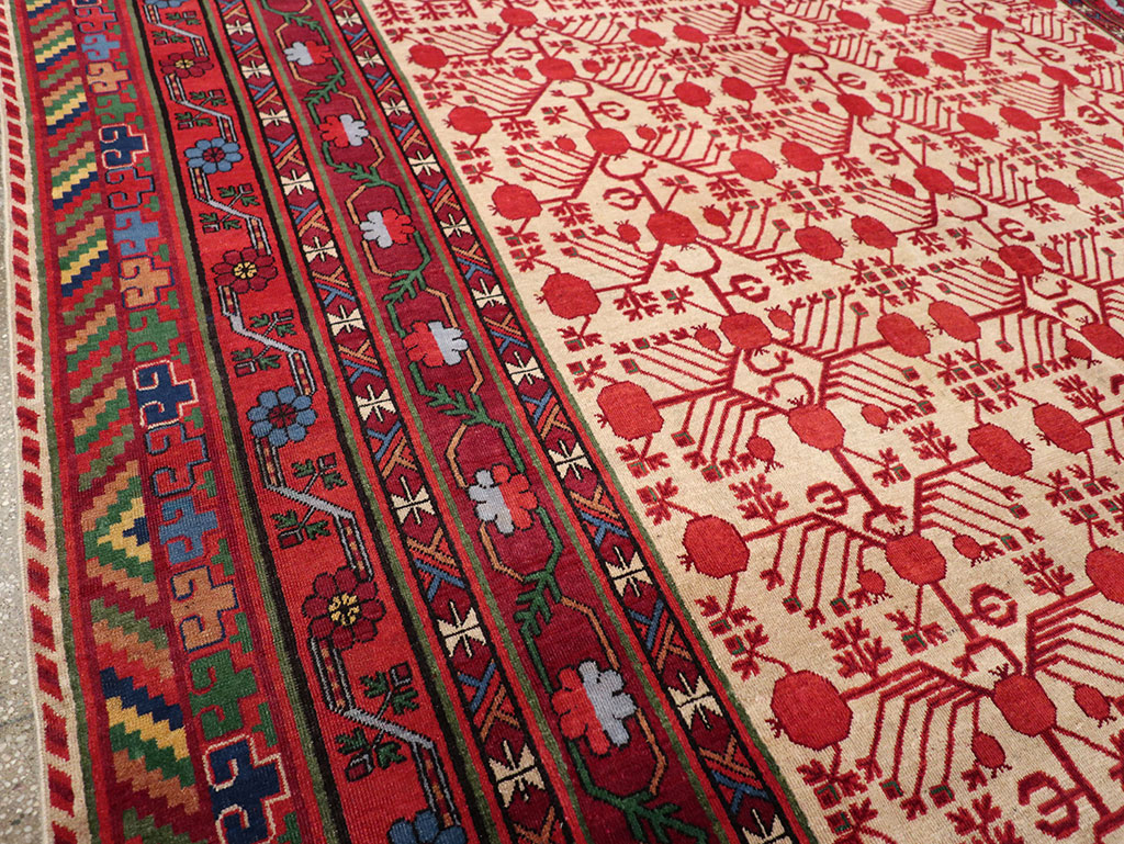 Vintage East Turkestan Khotan Room Size Carpet, No.33155 - Galerie Shabab