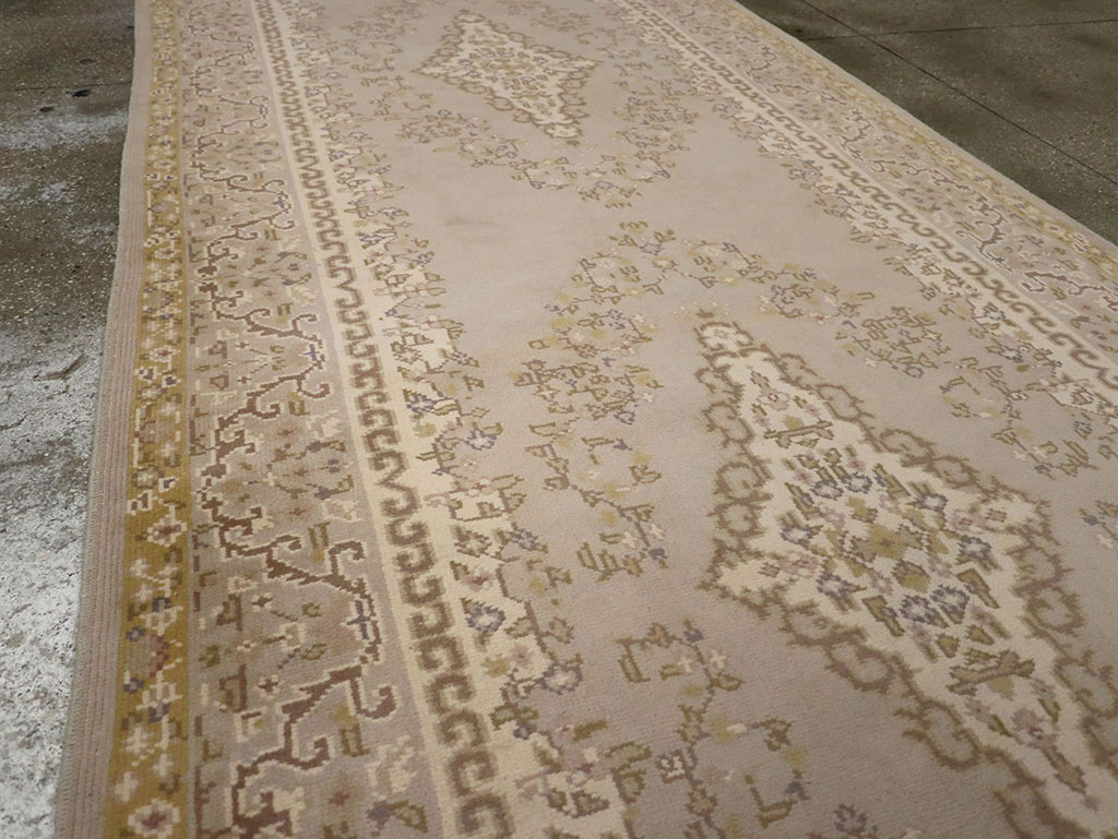 Vintage Turkish Anatolian Long Runner, No.33161 - Galerie Shabab