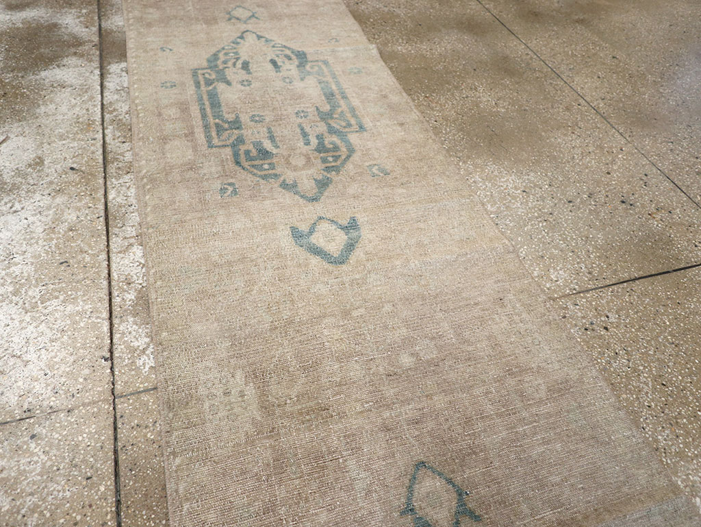 Vintage Persian Malayer Runner, No.33193 - Galerie Shabab