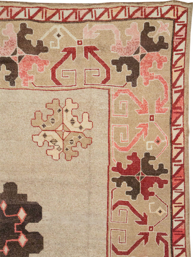 Vintage Turkish Anatolian Square Room Size Carpet, No.33197 - Galerie Shabab