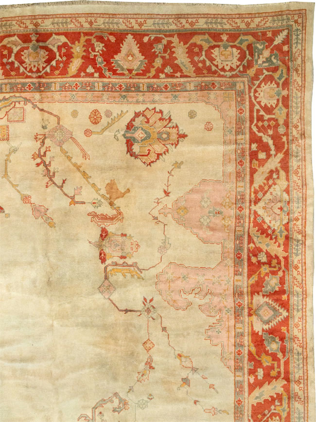 Antique Turkish Oushak Oversize Rug, No.33264 - Galerie Shabab