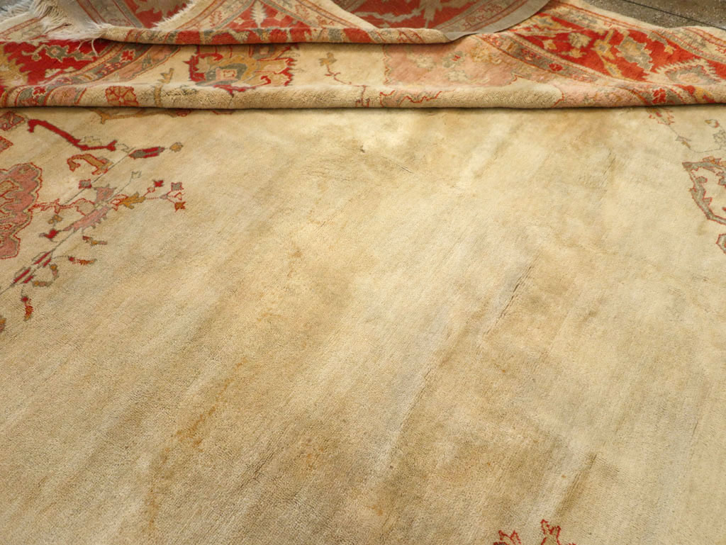 Antique Turkish Oushak Oversize Rug, No.33264 - Galerie Shabab