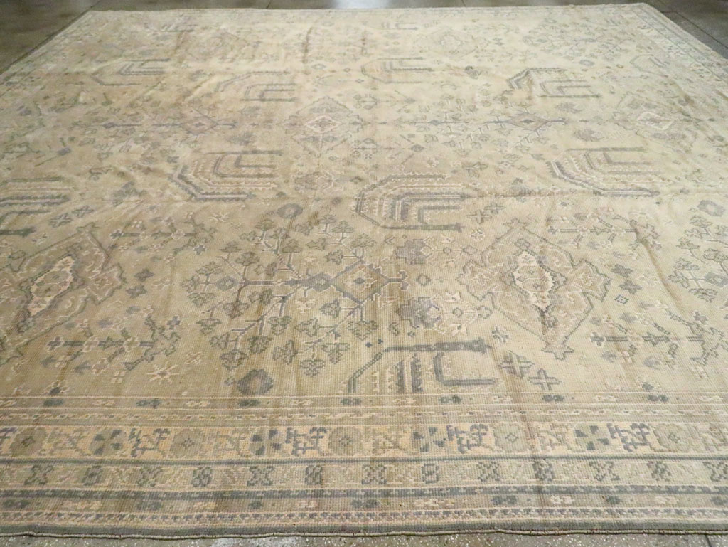 Vintage European Oushak Carpet, No.8050 - Galerie Shabab