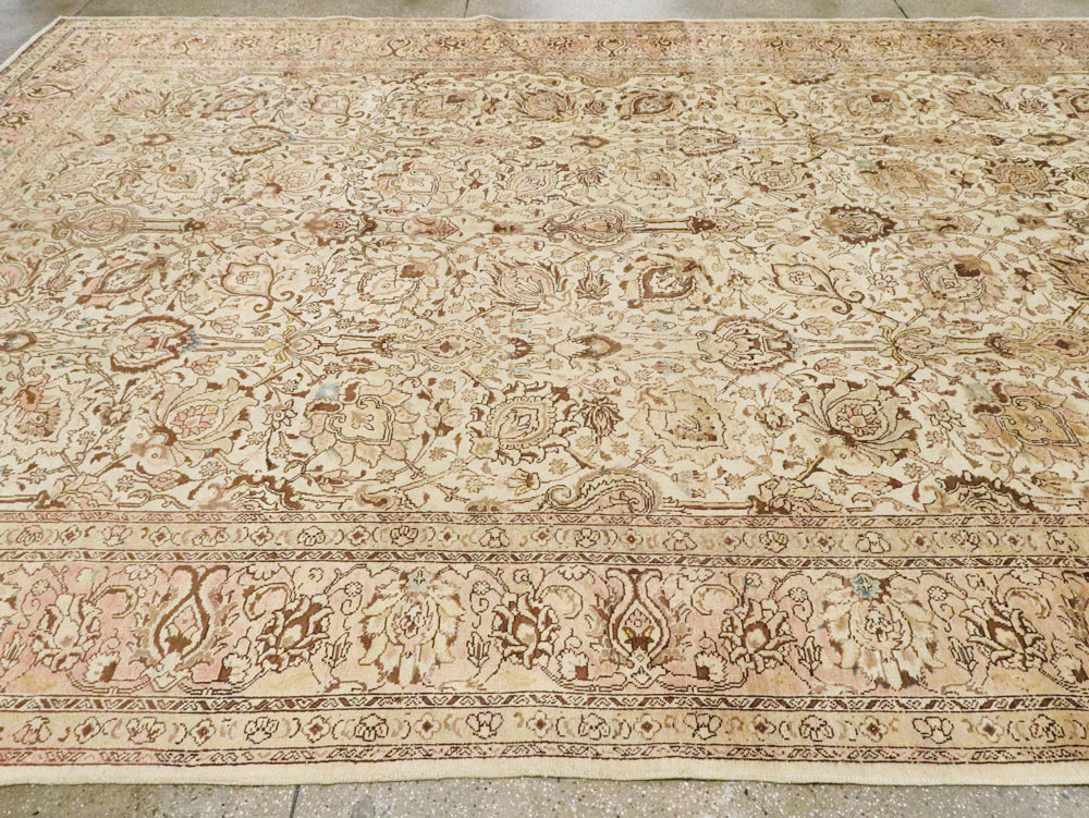 Antique Persian Tabriz Carpet, No.8111 - Galerie Shabab