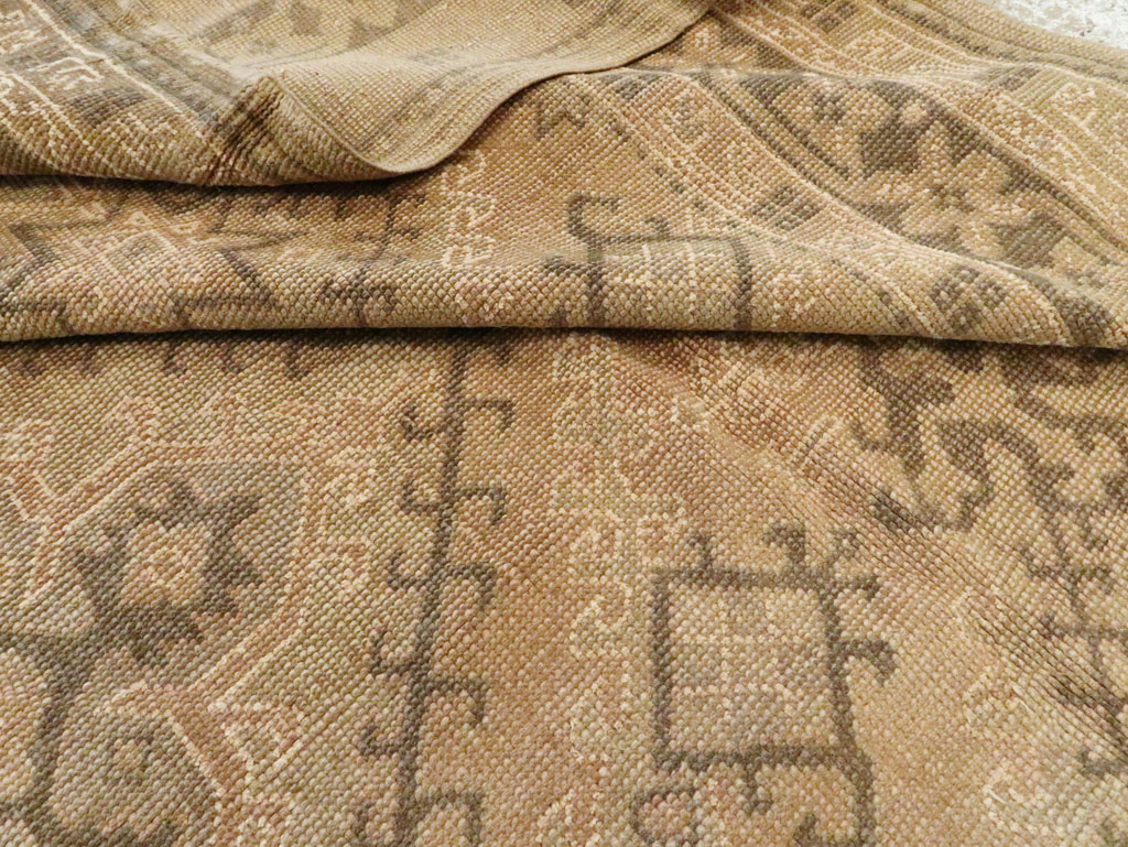 Antique Turkish Oushak Carpet, No.8218 - Galerie Shabab