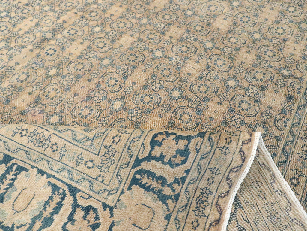 Antique Persian Tabriz Carpet, No.8365 - Galerie Shabab