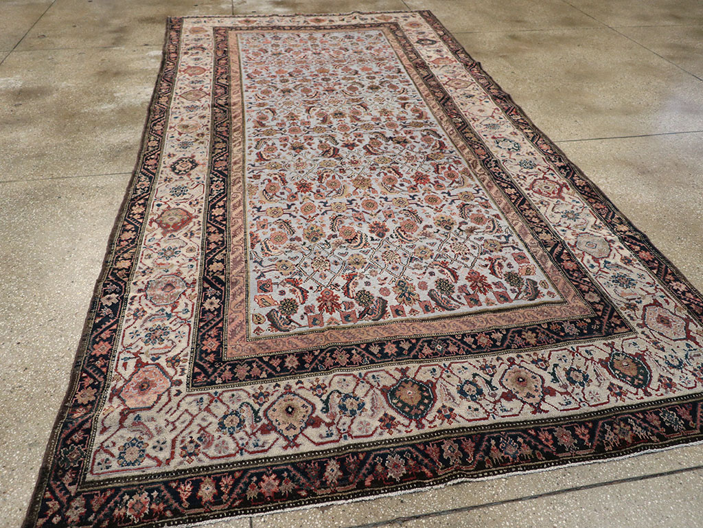 Antique Persian Malayer Gallery Carpet, No.8389 - Galerie Shabab