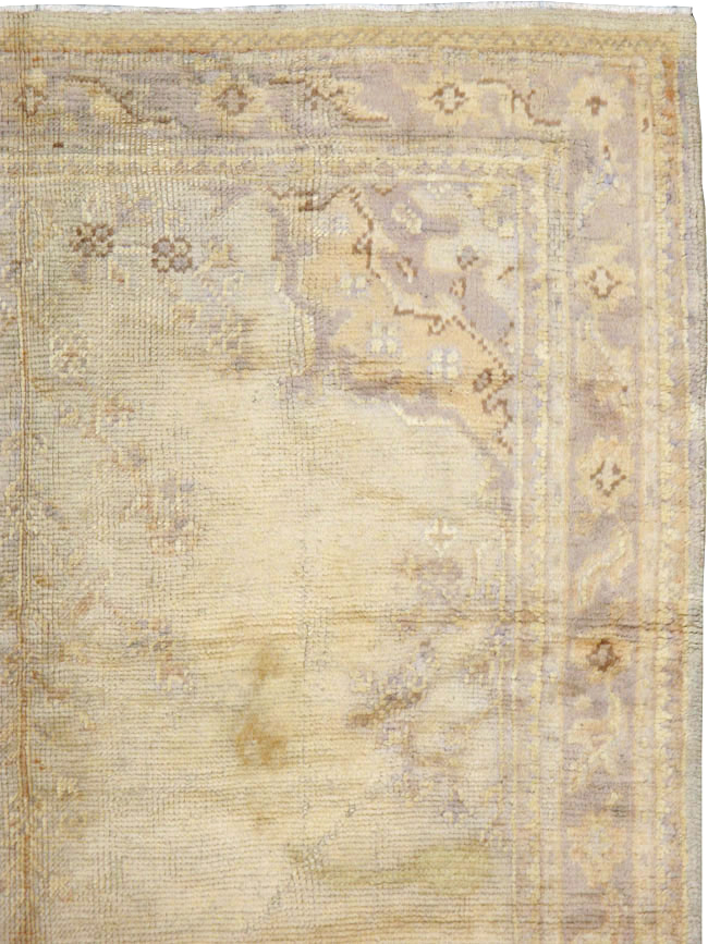 Antique Turkish Oushak Gallery Carpet, No.8404 - Galerie Shabab