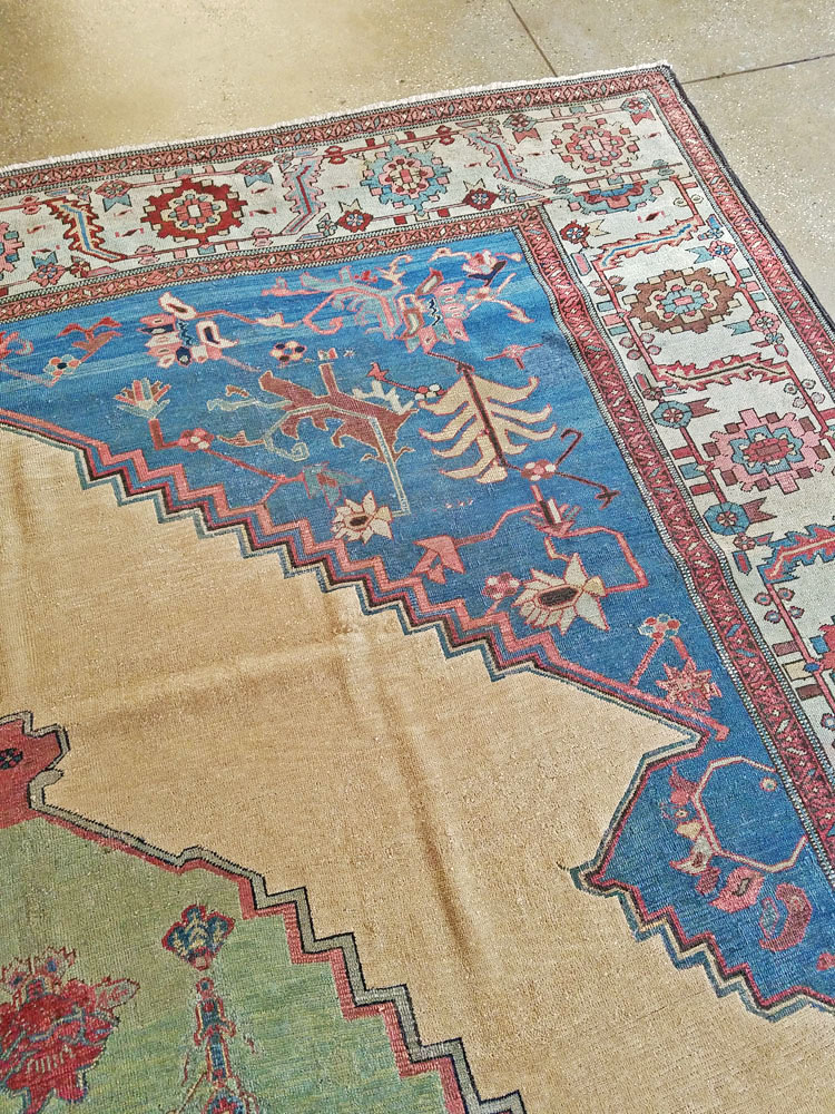 Antique Persian Bakshaish Carpet, No.8455 - Galerie Shabab