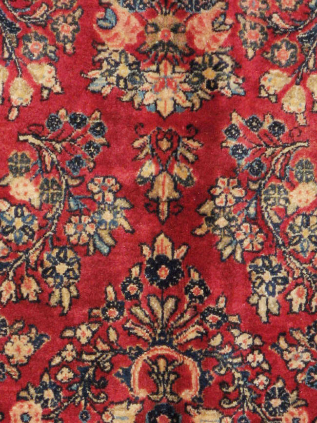 Vintage Persian Sarouk Square Rug, No.8457 - Galerie Shabab