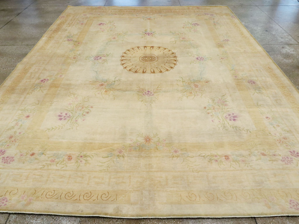 Vintage European Inspired Persian Kashan Carpet, No.8468 - Galerie Shabab