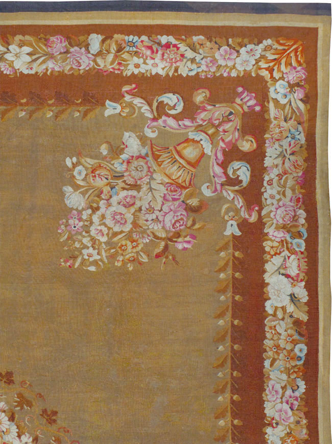 Antique French Aubusson Carpet, No.8866 - Galerie Shabab