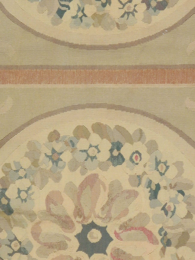 Modern Spanish Aubusson Small Room Size Carpet, No.8885 - Galerie Shabab