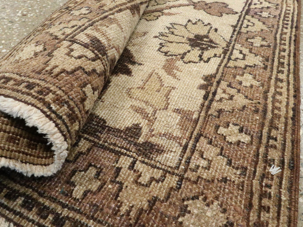 Antique Indian Agra Rug, No.9067 - Galerie Shabab