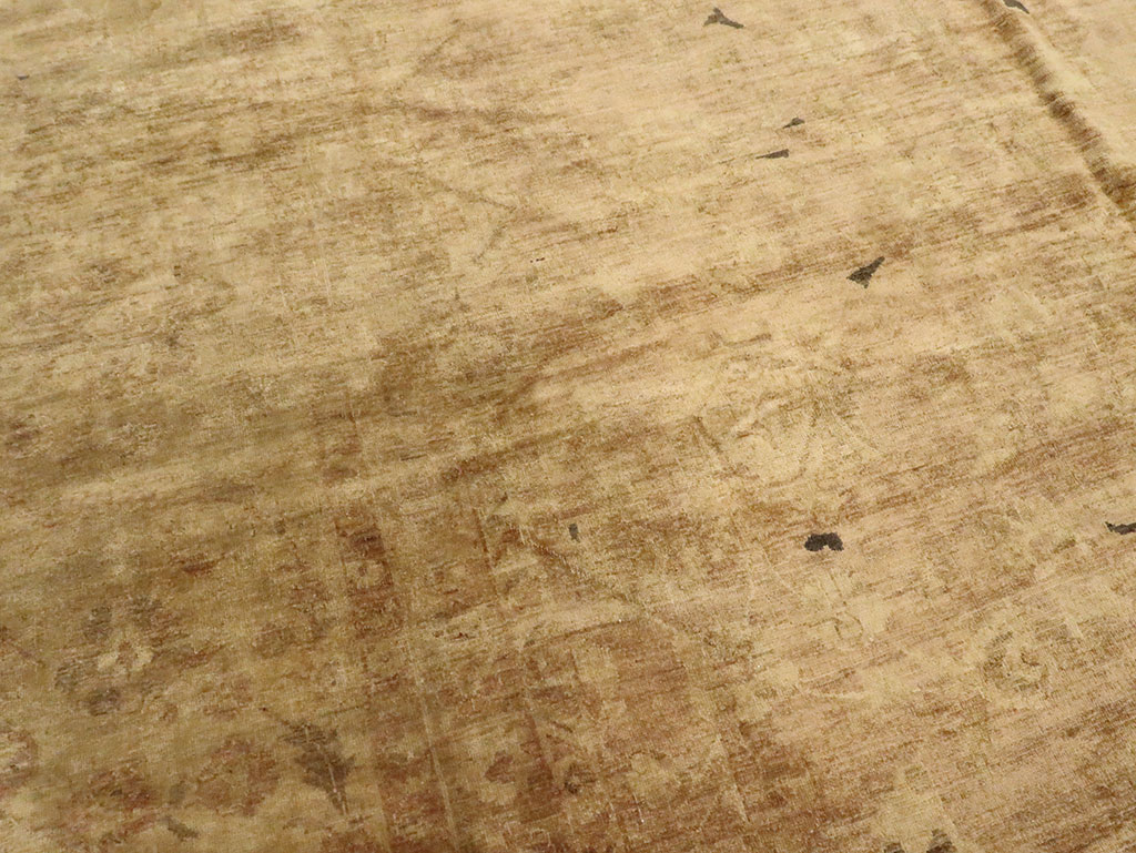 Antique Persian Kashan Rug, No.9236 - Galerie Shabab