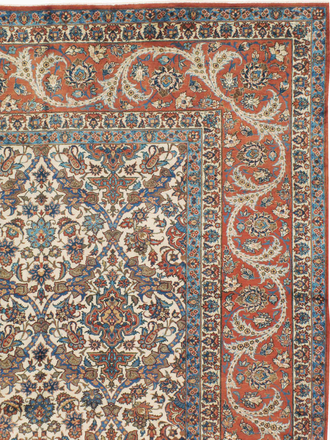 Vintage Persian Isfahan Carpet, No.9238 - Galerie Shabab
