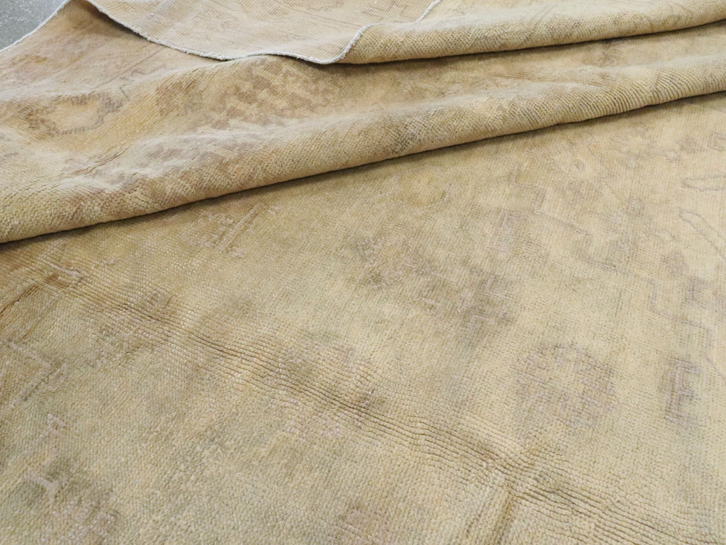 Antique Turkish Oushak Carpet, No.9277 - Galerie Shabab