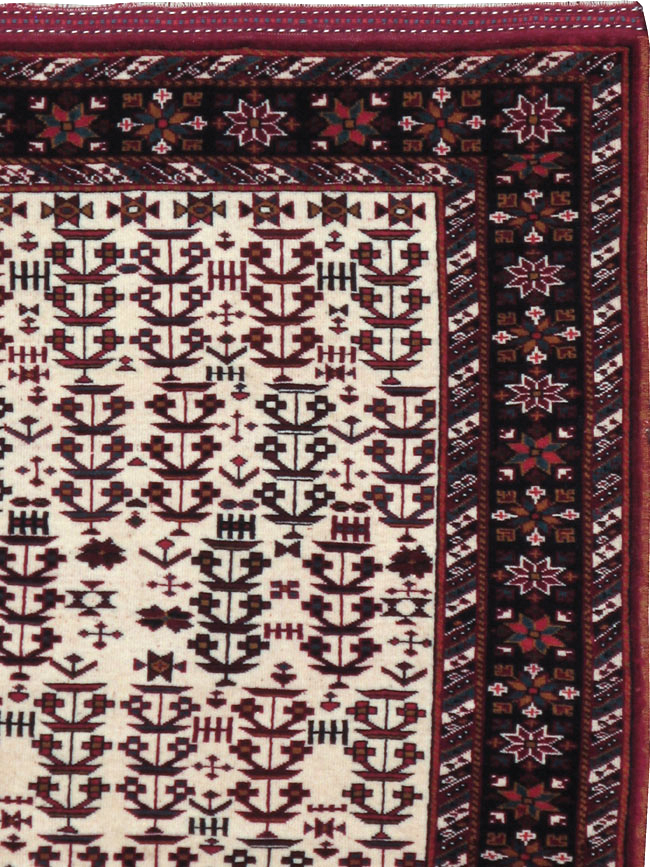 Vintage Persian Qashqai Carpet, No.9616 - Galerie Shabab