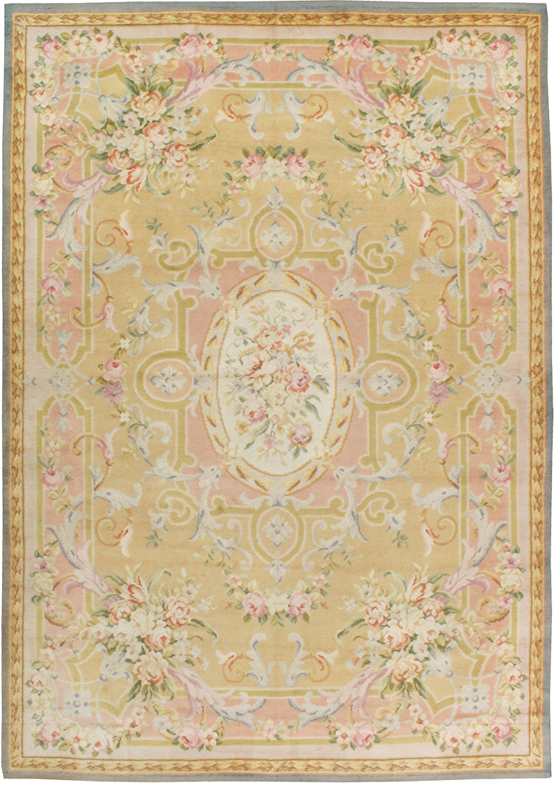 Vintage European Savonnerie Carpet, No.9835 - Galerie Shabab